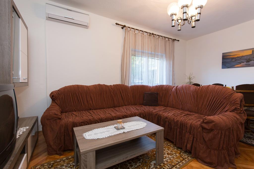 Apartment Boris 塞尼 外观 照片